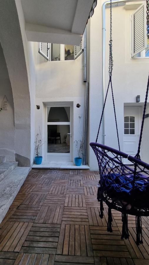 Stone Apartament