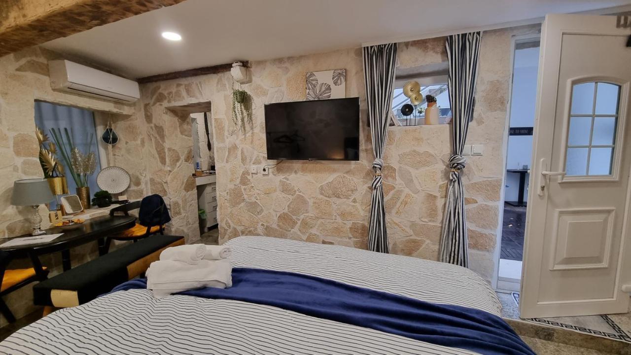 Apartament Stone