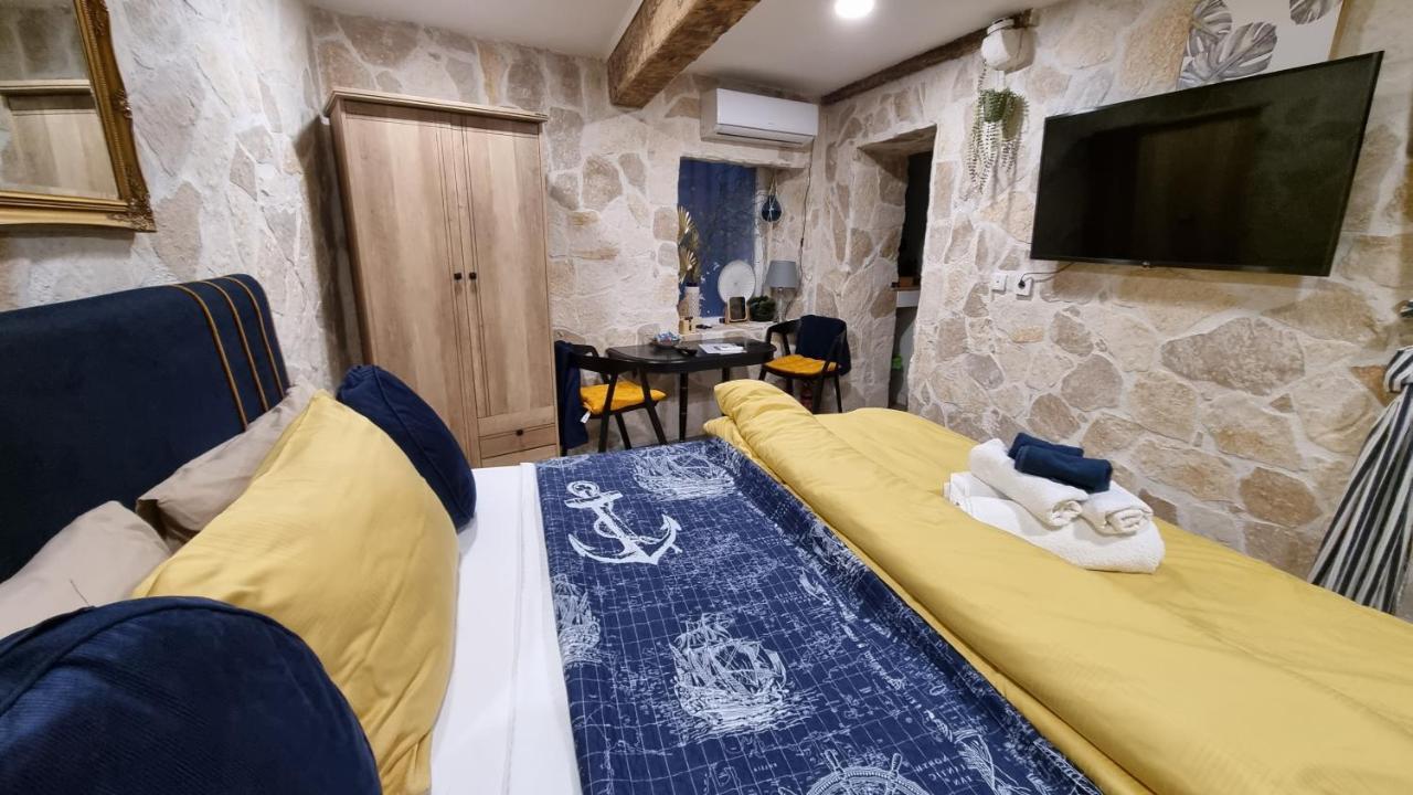 Apartament Stone
